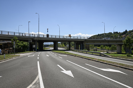 Od 1. septembra vzpostavljen stacionarni radar na krški obvoznici pod mostom