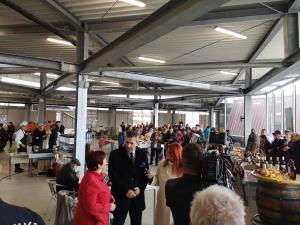 53825983_2060618220641530_1973736527066300416_n