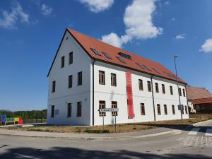 Večnamenski dom na Zdolah