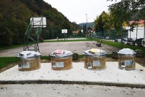 2020-10-13-Zabojniki-4_1932x1288-equal