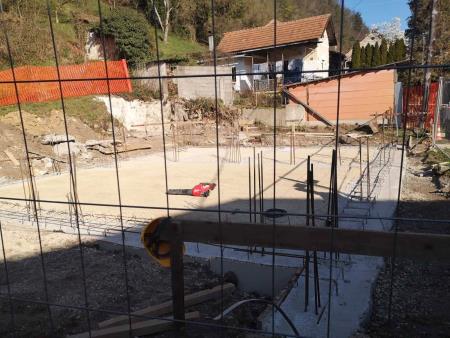 Gradnja Čebelarskega mozaika