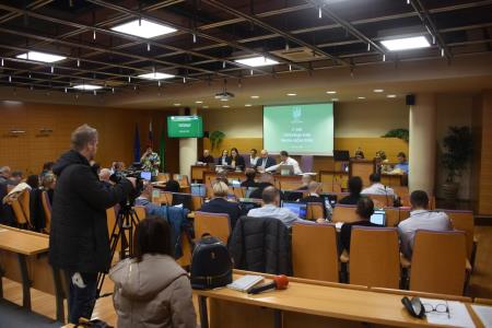 received_1584741278660081