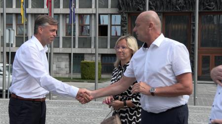 video.00_00_59_17.Still004