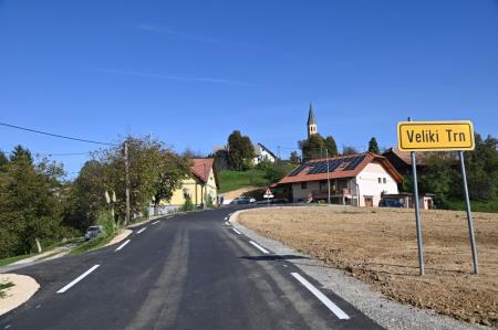 Rekonstruirana cesta na Velikem Trnu