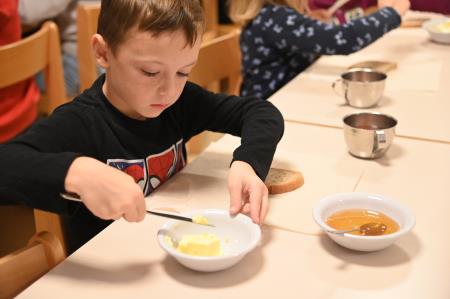 Tradicionalni slovenski zajtrk na Osnovni šoli Raka