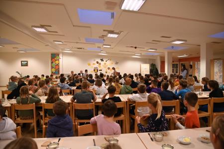 Tradicionalni slovenski zajtrk na Osnovni šoli Raka