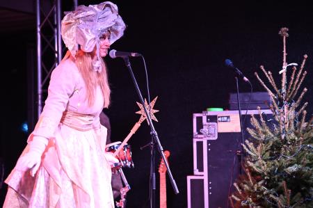 Prižig prazničnih luči na Trgu Matije Gubca