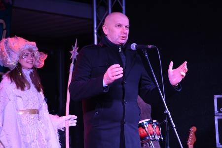 Prižig prazničnih luči na Trgu Matije Gubca