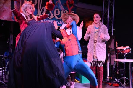 Prižig prazničnih luči na Trgu Matije Gubca