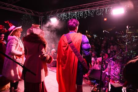 Prižig prazničnih luči na Trgu Matije Gubca