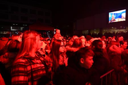 Prižig prazničnih luči na Trgu Matije Gubca