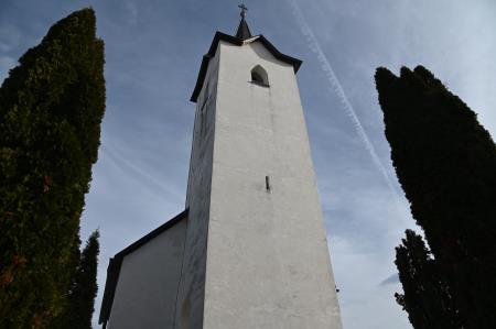 Cerkev sv. Katarine ne Frlugi