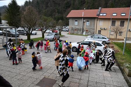 Maškare obiskale občinsko upravo