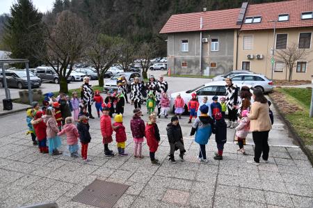 Maškare obiskale občinsko upravo