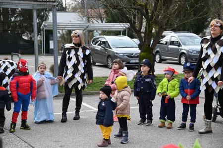 Maškare obiskale občinsko upravo