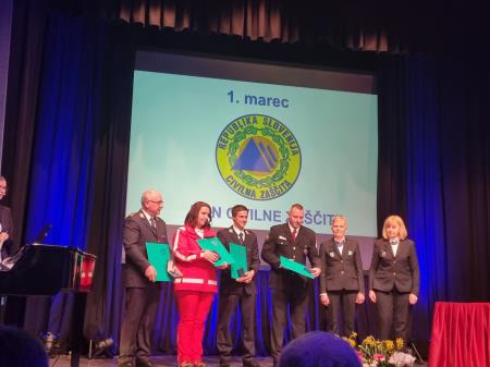 Slovesna podelitev priznanj ob dnevu civilne zaščite v Sevnici