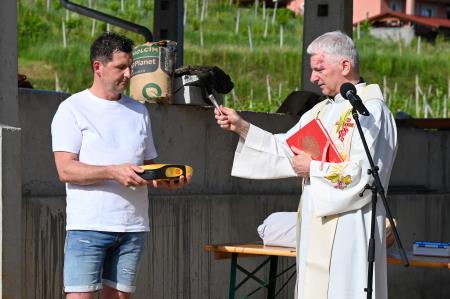 Predaja defibrilatorja