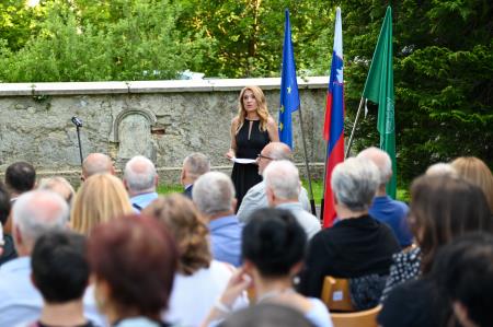 Odkritje kipa dr. Janeza Mencingerja