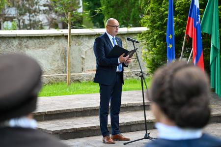 Odkritje kipa dr. Janeza Mencingerja