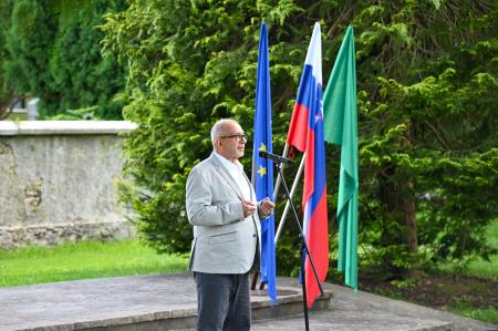 Odkritje kipa dr. Janeza Mencingerja