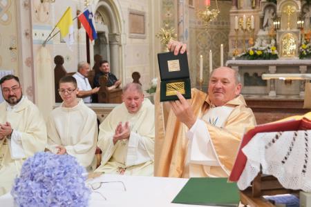 Podelitev Zlate plakete Mestne občine Krško Jožetu Špesu