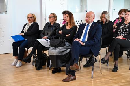 Okrogla miza Skrb za starostnike 