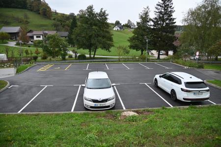 Predaja več investicij na območju krajevne skupnosti Koprivnica