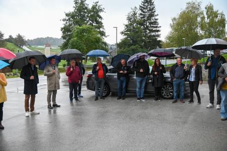 Predaja več investicij na območju krajevne skupnosti Koprivnica