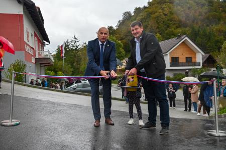 Predaja več investicij na območju krajevne skupnosti Koprivnica