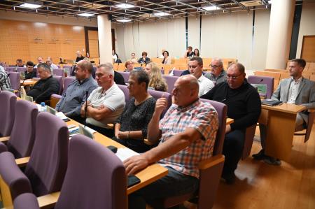 Z 2. nadaljevanja prekinjene 13. in s 15. redne seje Občinskega sveta Mestne občine Krško