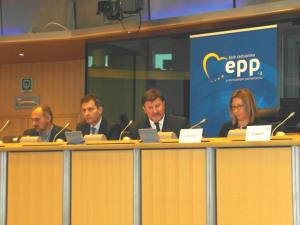 Predstavili dobre prakse na mednarodni konferenci o vlaganjih v komunalno infrastrukturo