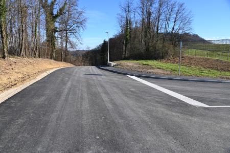 Druga faza obnovljene Lovske ceste tudi uradno odprta