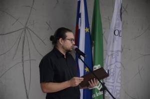 Podbočje z novo mrliško vežico