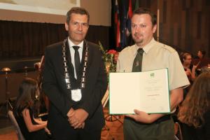 7. junij praznik občine Krško: Velika znaka Občine Krško Jerneju Žarnu ter družbi Gen - I