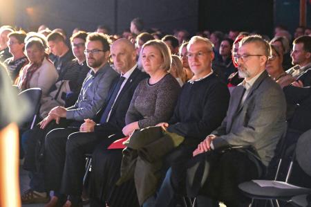 Na Raki bogatejši za nov defibrilator