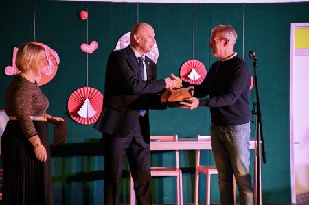 Na Raki bogatejši za nov defibrilator