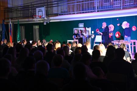 Na Raki bogatejši za nov defibrilator