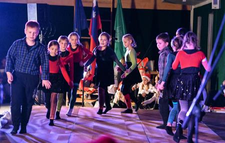 Na Raki bogatejši za nov defibrilator