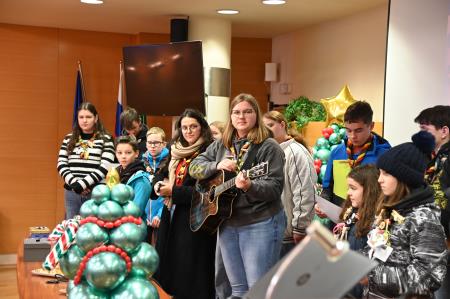 Skavti prinesli Luč miru na Mestno občino Krško 