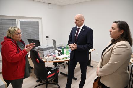 Odprli prenovljene prostore Območnega združenja Rdečega križa Krško 