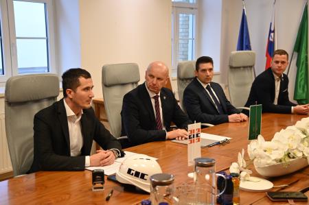 Podpis gradbene pogodbe za projekt Bazen Krško