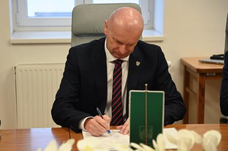 Podpis gradbene pogodbe za projekt Bazen Krško