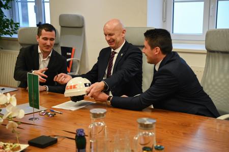 Podpis gradbene pogodbe za projekt Bazen Krško