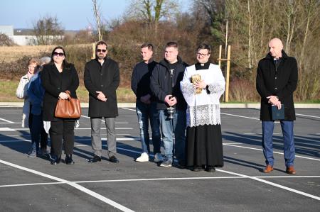 Uradno predali namenu parkirišče v Leskovcu pri Krškem