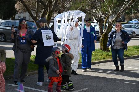 Obisk maškar na Mestni občini Krško