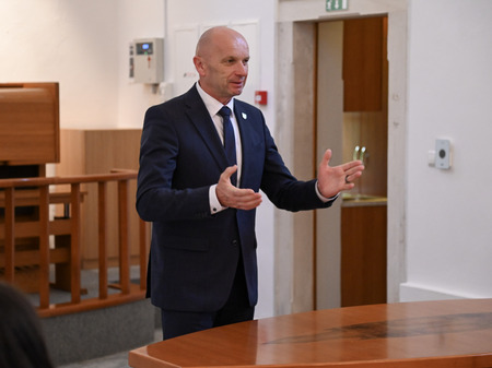 Podpisali pogodbe o izvajanju javne gasilske službe v mestni občini Krško