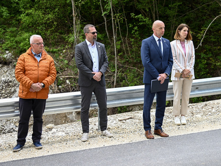 Namenu uradno predali sanirano skalno pobočje Beli pesek