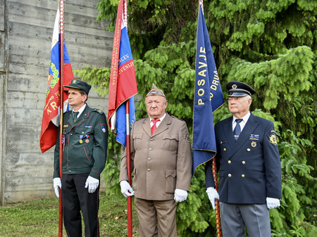 V Brestanici položili venec ob obnovljen spomenik NOB in izgnancem