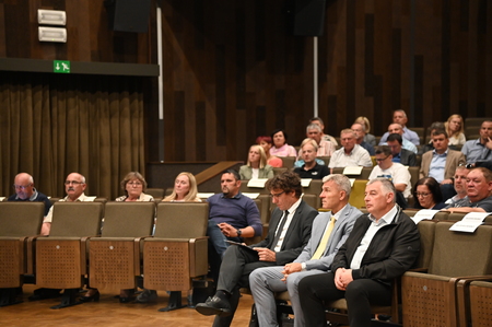 Skupna seja občinskih svetov posavskih občin o projektu JEK2