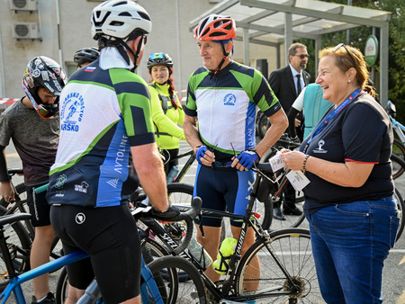 Uspešno izvedeno 1. kolesarjenje po poteh defibrilatorjev 